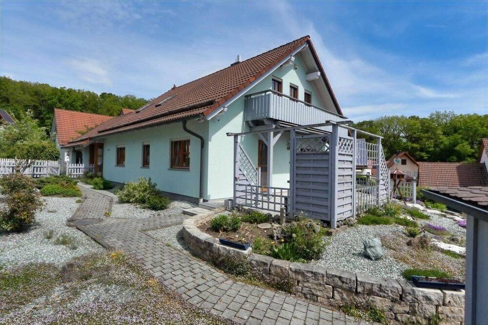 Thumbnail-Sofort verfügbar! Großzügiges Familienhaus mit Garten, Balkon & Garage