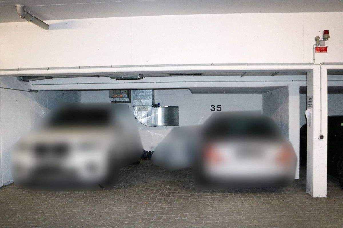 Thumbnail-Tiefgaragen-Stellplatz in Unterhaching, Ottobrunner Straße zu erwerben. Ideal zur Eigennutzung!