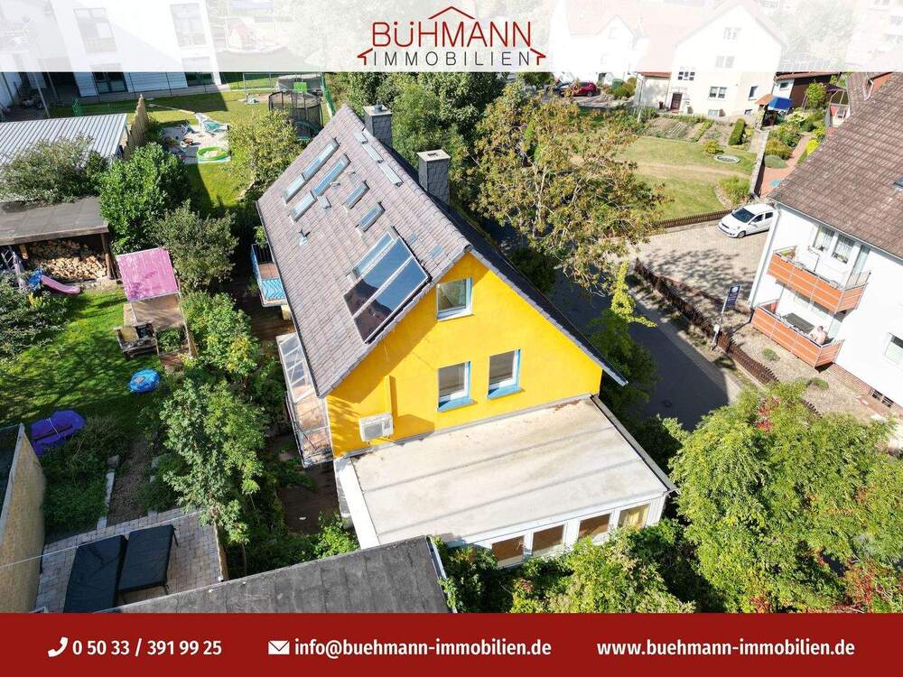 Thumbnail-31542 Bad Nenndorf - Zweifamilienhaus mit Wintergärten und Garage