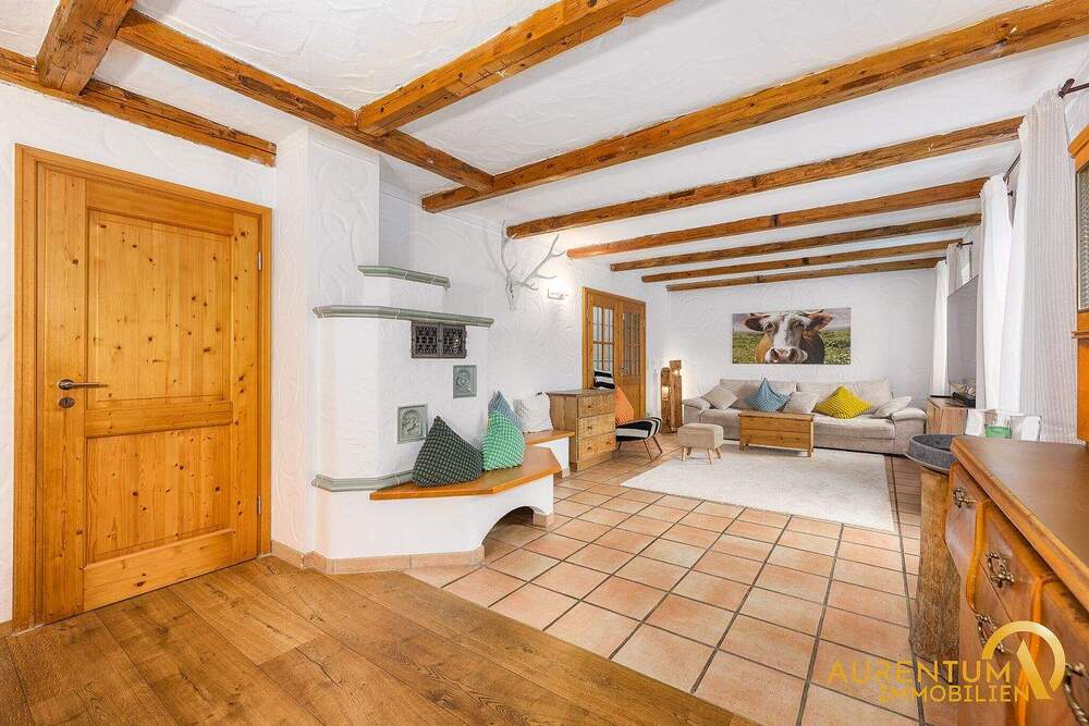 Thumbnail-Gepflegte Doppelhaushälfte mit EinliegerwohnungBüro und Balkon - ruhige Lage in Regensburg-Winzer