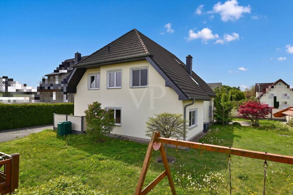 Thumbnail-Wohnen wie im Urlaub: Großzügiges 8-Zimmer-Haus mit privater Pool-Oase