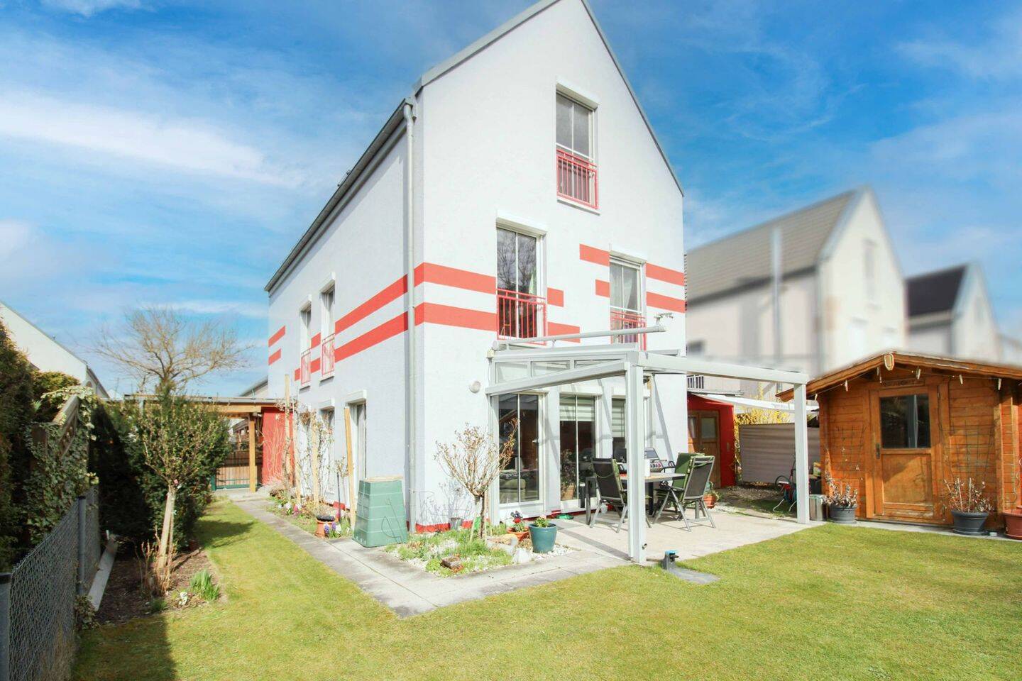 Thumbnail-Ihr neues Zuhause: Wohnen auf drei Ebenen mit Gartensauna, Garage und Vollkeller in Ludwigsfelde