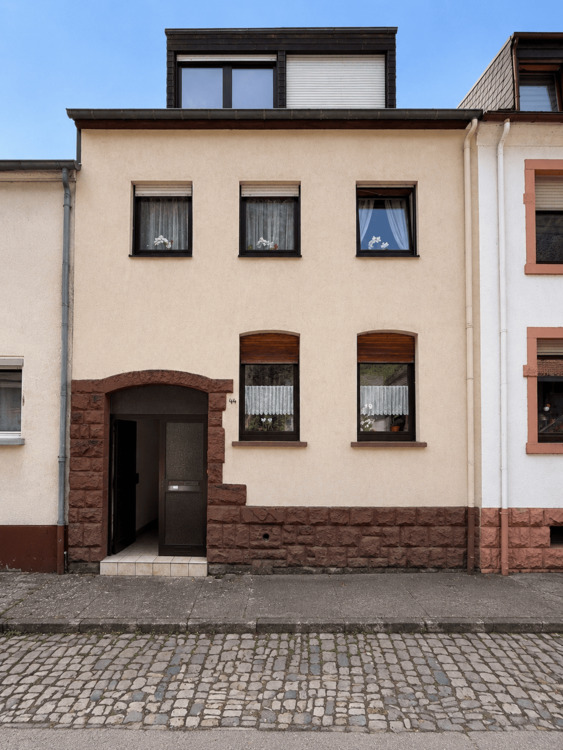Thumbnail-Charmantes Reihenwohnhaus in ruhiger und naturnaher Lage von Trier-Biewer mit 2 vermieteten Wohneinheiten