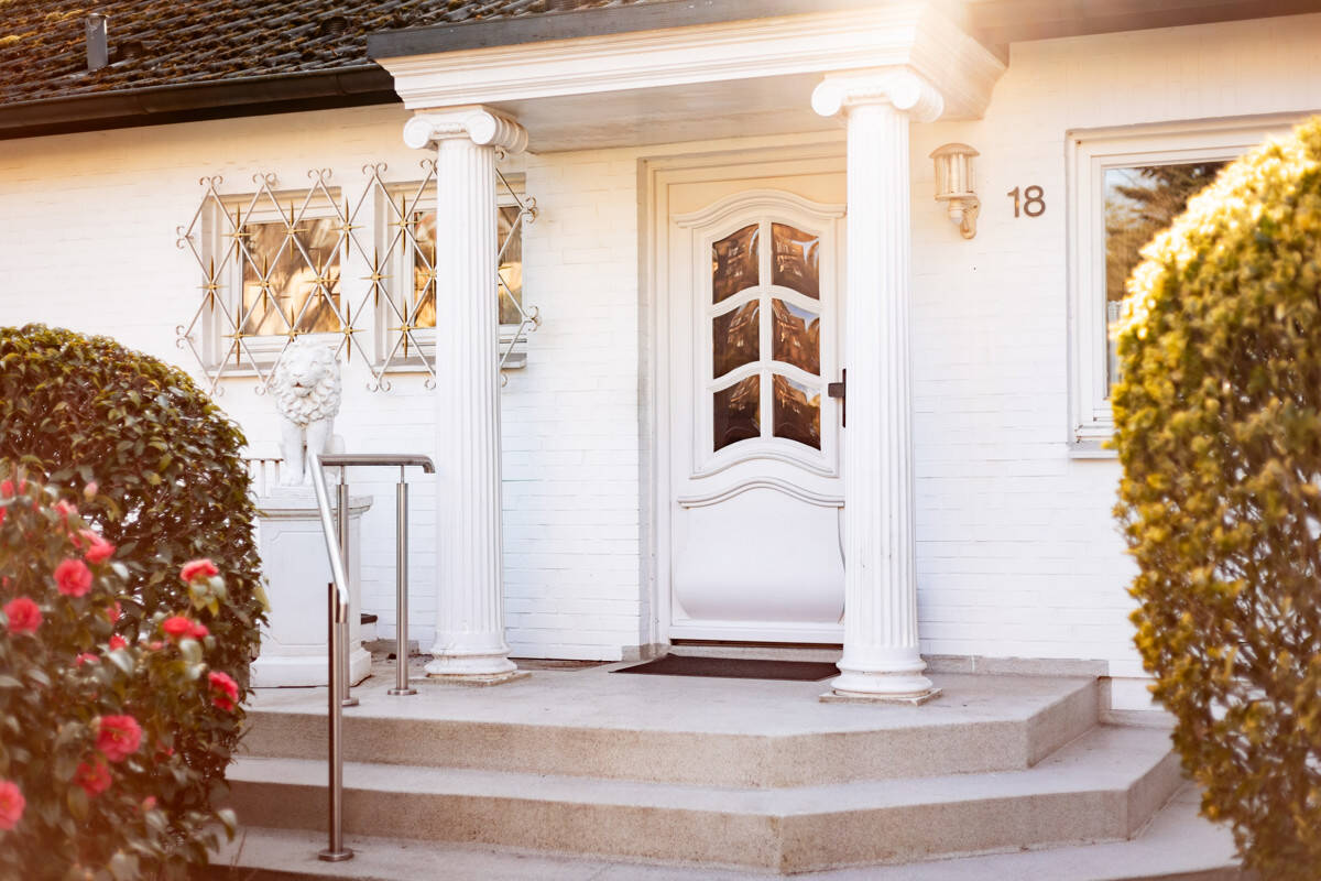 Thumbnail-Zentral gelegenes Einfamilienhaus mit Charakter in Hamburg-Wandsbek (Marienthal)