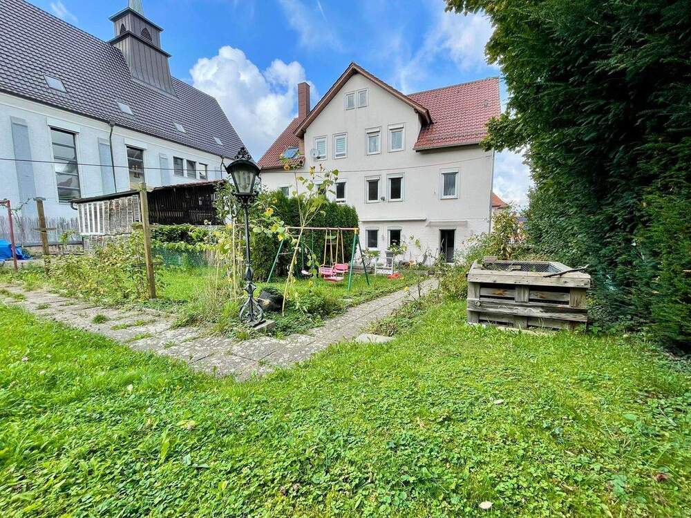 Thumbnail-Zentrumsnahe Doppelhaushälfte mit großem Garten und Garage in Waiblingen zu verkaufen