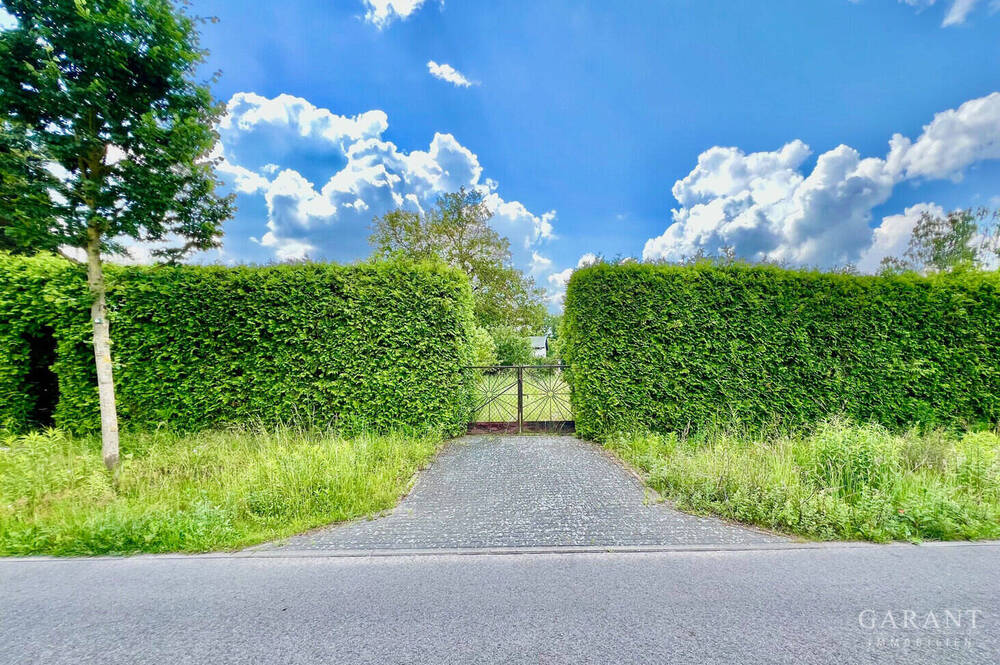 Thumbnail-Baugrundstück in Top Falkenseer Lage.