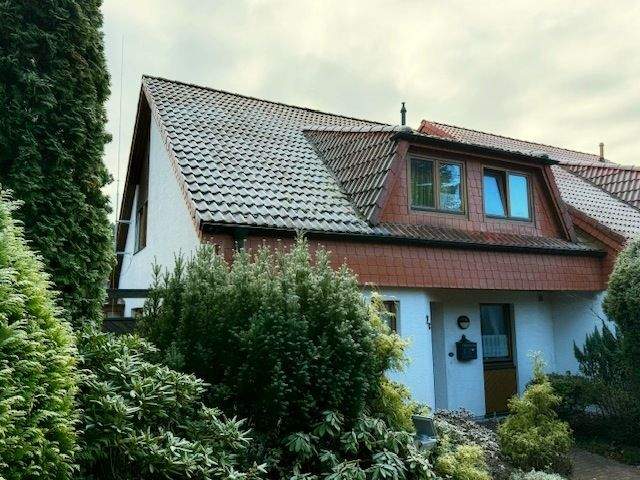 Thumbnail-Geräumige Doppelhaushälfte mit Carport in Schneverdingen-Insel