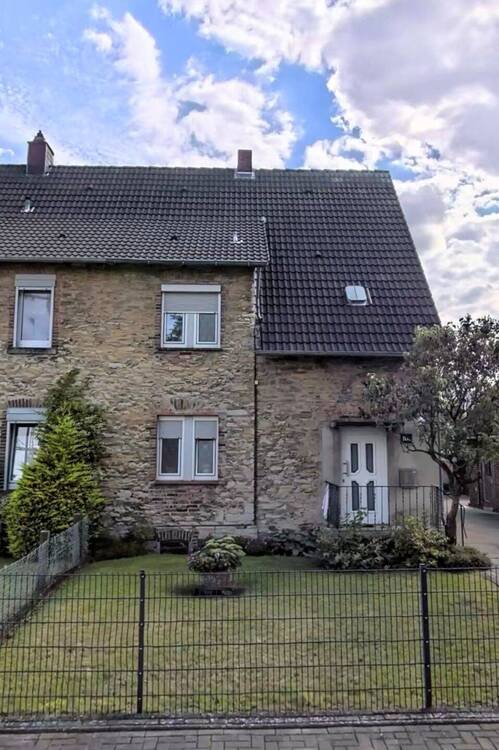 Thumbnail-Kleines Einfamilienhaus mit Baugrundstück, planen Sie für sich und Ihre Lieben das gemeinschaftliche Wohnen