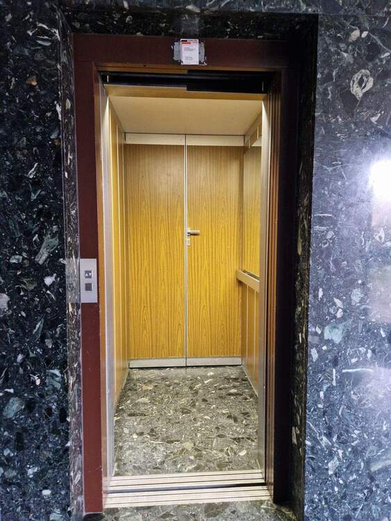 Thumbnail-Zentrale, schöne Wohnung mit Balkon, Einbauküche und TG-Stellplatz