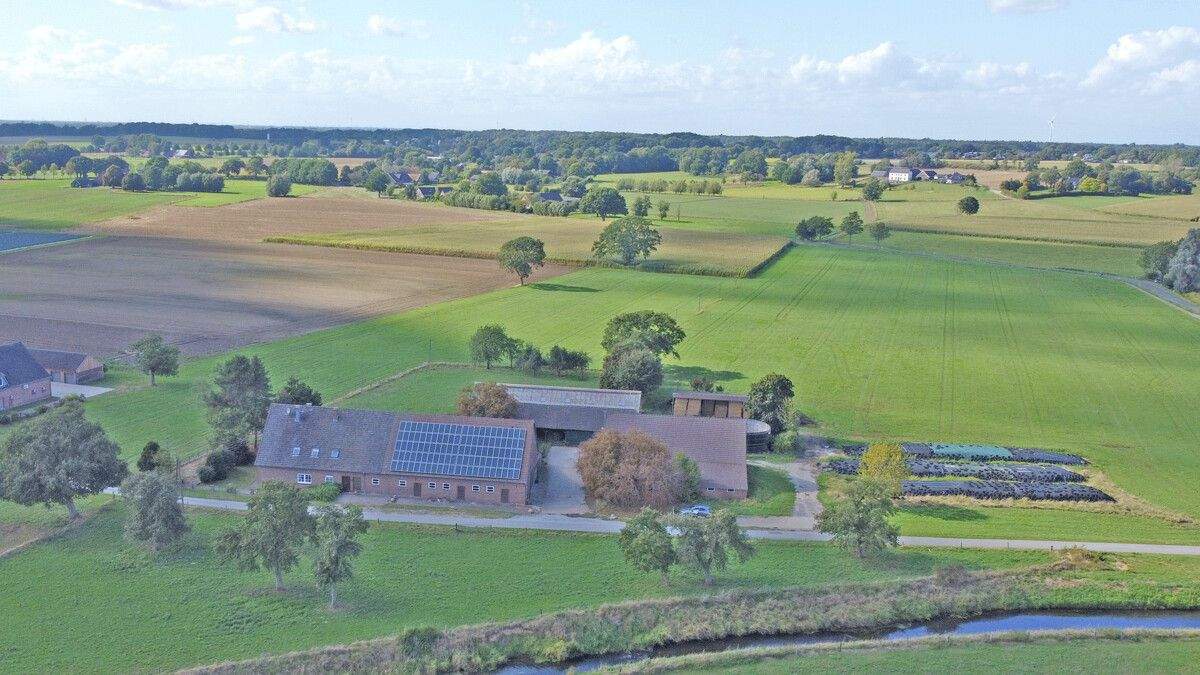 Thumbnail-Resthof im Außenbereich von Hamminkeln-Brünen - Wohnen und Arbeiten an der Issel