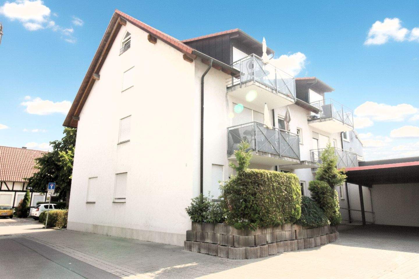 Thumbnail-Schöne moderne 3-Zi.-ETW mit Südbalkon in gepflegtem MFH in urbaner Lage