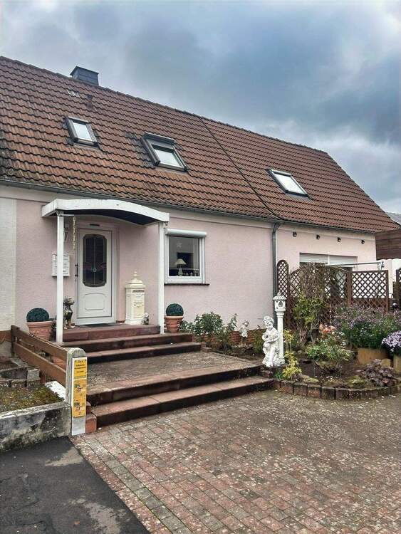 Thumbnail-Doppelhaushälfte mit großer Terrasse!