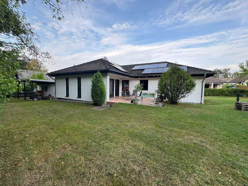 Thumbnail-Energetisch sanierter Winkelbungalow in familienfreundlicher Wohnlage von Vettelschoß