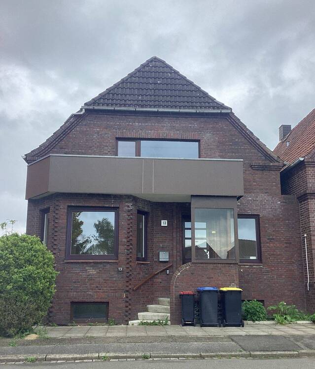 Thumbnail-Großes Einfamilienhaus mit Garten in Moorburg