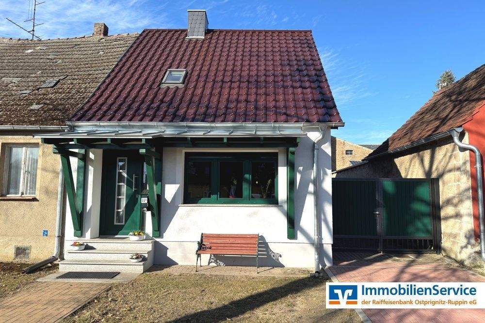 Thumbnail-Charmante, umfassend modernisierte Haushälfte mit Nebengebäude und privatem Hof