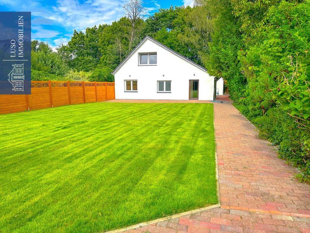 Thumbnail-Exklusives Einfamilienhaus mit Garten