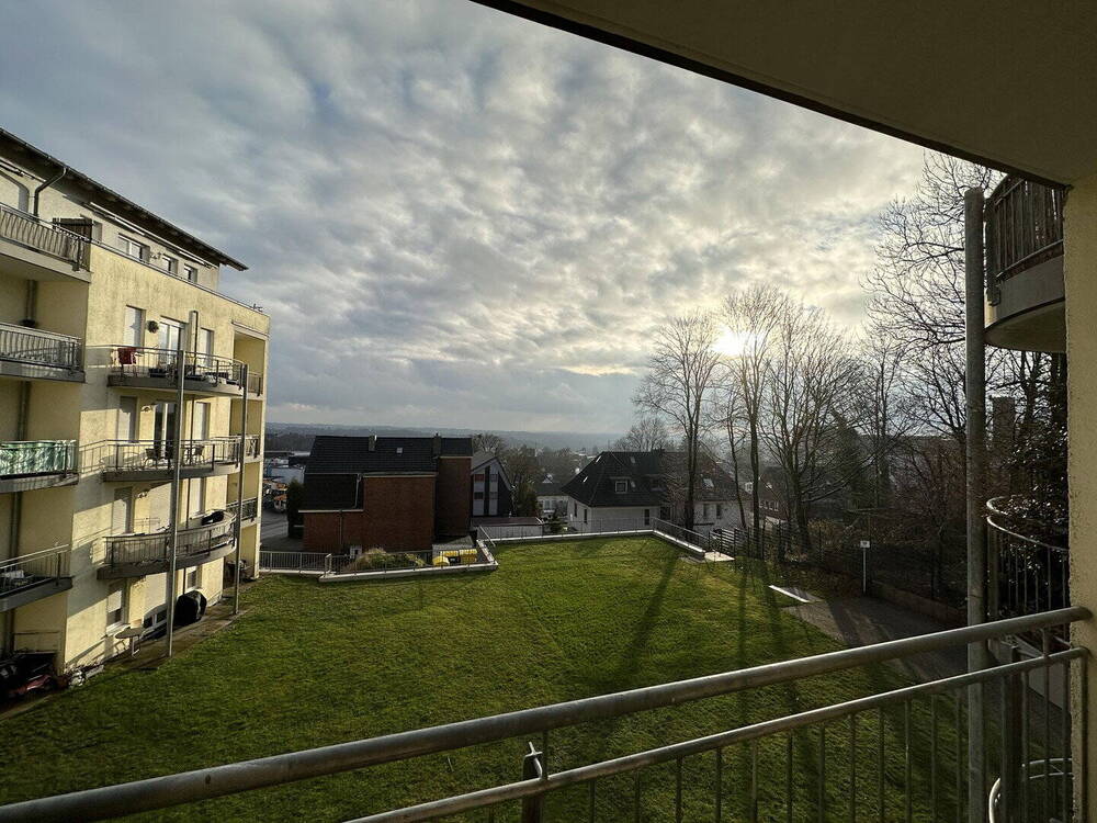 Thumbnail-Zentrumsnahe 2-Zimmer-Wohnung mit Balkon und Tiefgaragenstellplatz