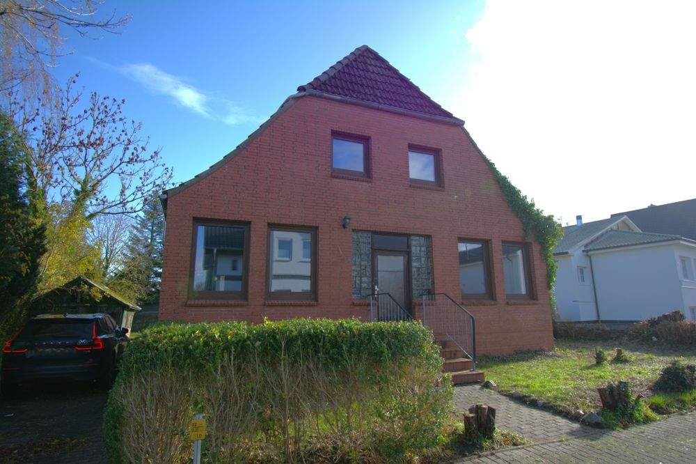 Thumbnail-Einfamilienhaus mit großem Potenzial - Rohbau zur individuellen Fertigstellung in Nordhastedt