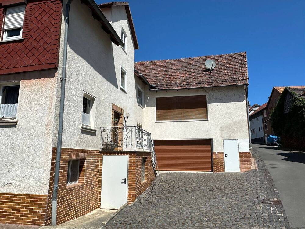 Thumbnail-GROSSZÜGIGES WOHNHAUS MIT KLEINEM HOF! KEINE KÄUFERPROVISION!