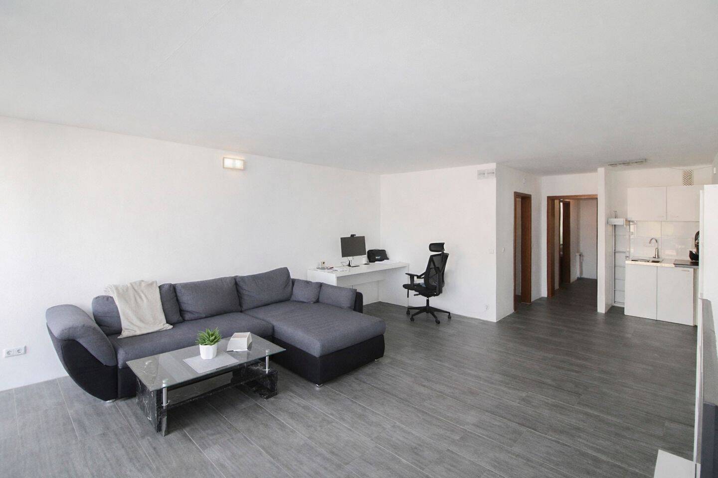 Thumbnail-Gepflegten 2-Zimmer-Eigentumswohnung mit Balkon in Wolfsburg-Westhagen- Erbbaugrundstück
