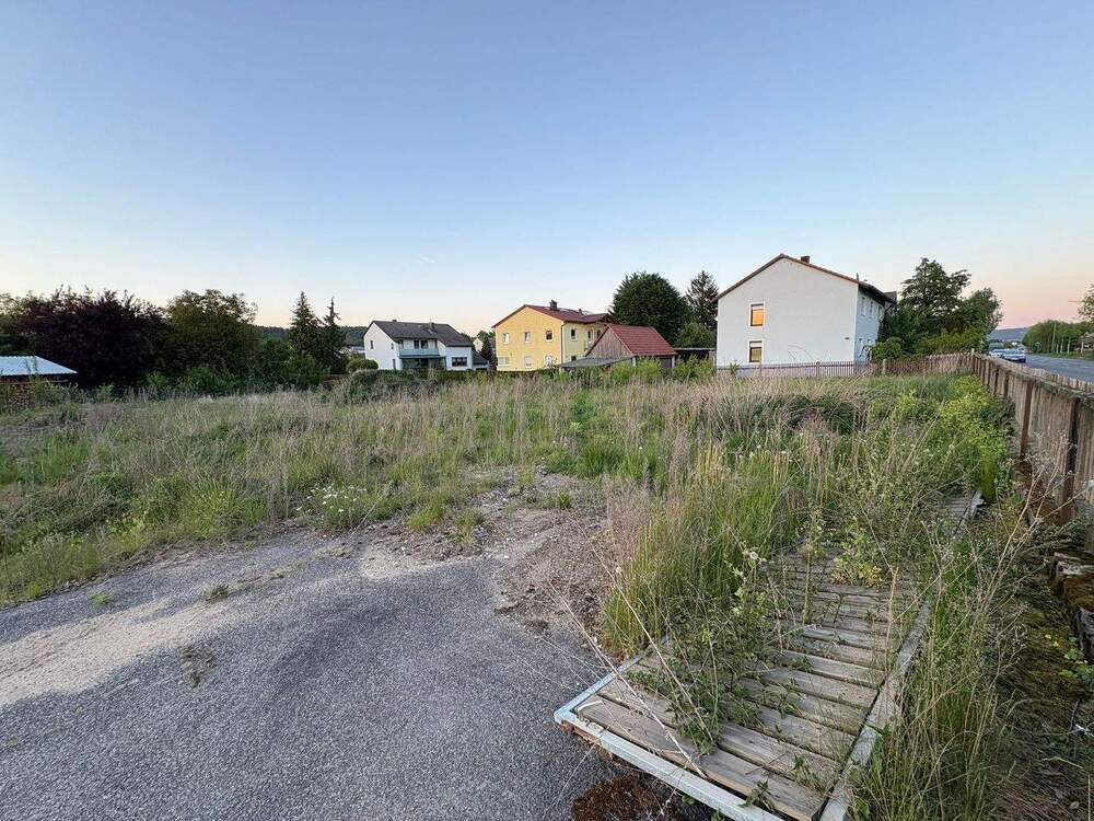 Thumbnail-Vergünstigte Konditionen - Pölling: Großzügiges Baugrundstück mit vielseitigem Entwicklungspotenzial