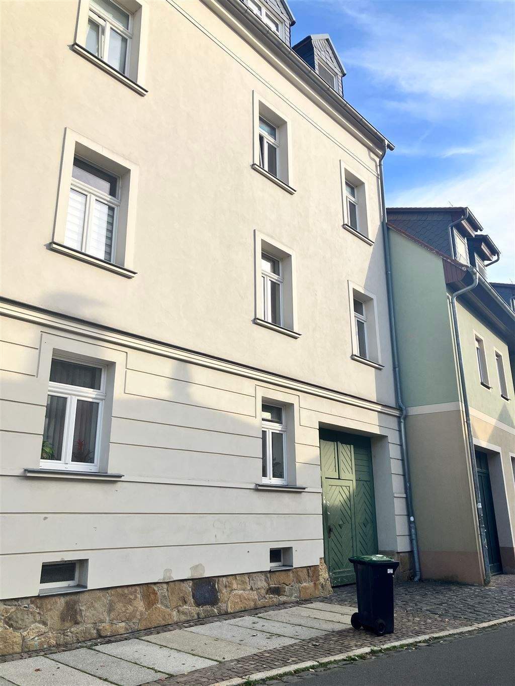 Thumbnail-Schöne 2-Raum Whg.in Grimma, EBK, Bad mit Fenster und Balkon!