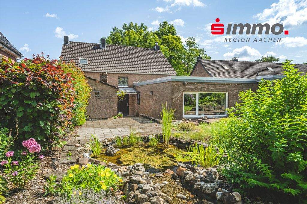 Thumbnail-Eine Immobilie - viele Möglichkeiten! Einfamilienhaus mit Garage und großem Garten in Horbach