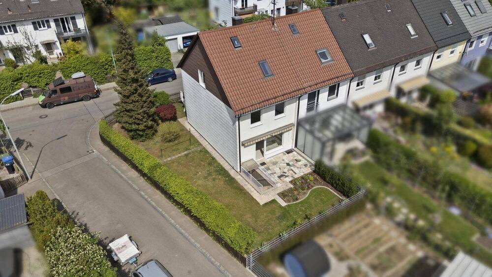 Thumbnail-Kernsaniertes Reiheneckhaus mit Garten in Ingolstadt-Nord