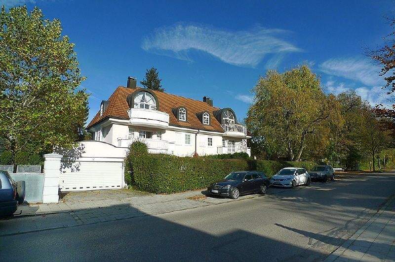 Thumbnail-:München-Solln | Elegante Dachgeschoss-Maisonette-Wohnung in hervorragender Wohnlage