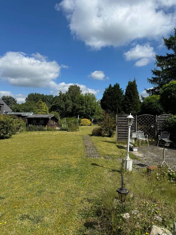 Thumbnail-großes, sonniges Baugrundstück für ein Doppelhaus oder Einfamilienhaus