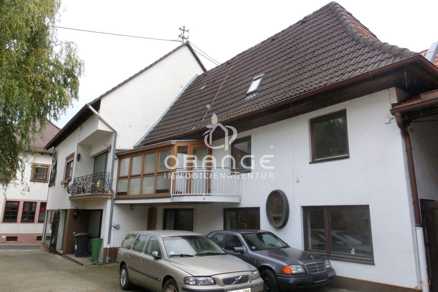 Thumbnail-***Maikammer, ehem. Wohn- u. Geschäftshaus mit 2 Hallen, unterkellert, gr. Hof***