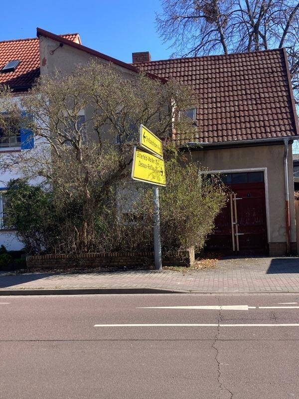 Thumbnail-Kleines sanierungsbedürftiges Stadtwohnhaus im Zentrum von Köthen