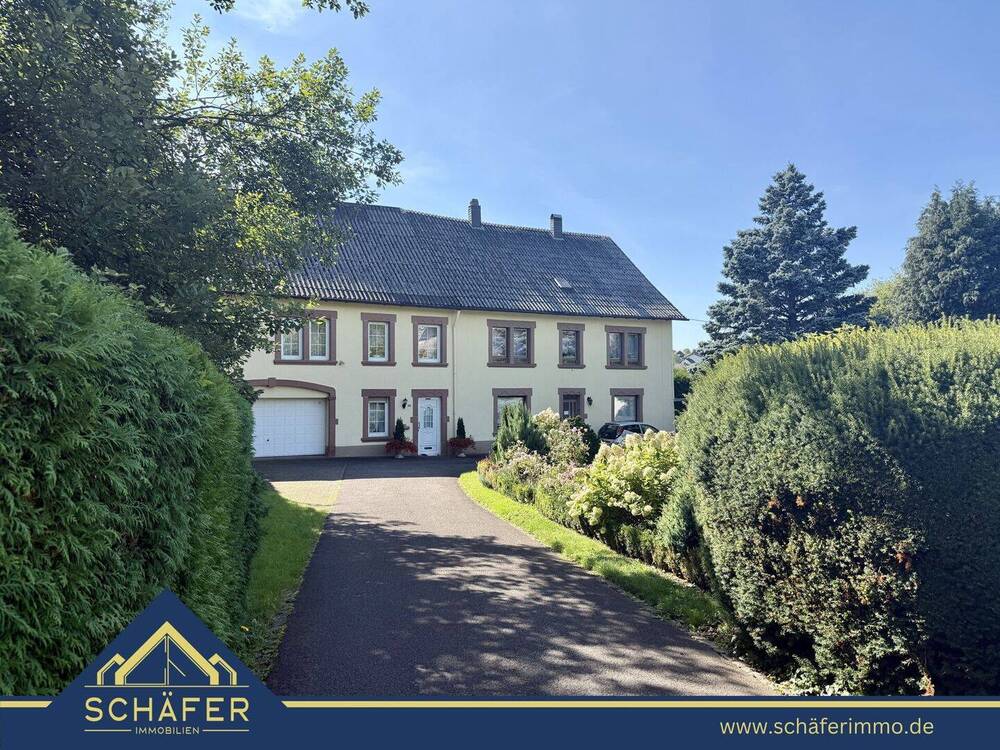 Thumbnail-Freistehendes Einfamilienhaus mit Einliegerwohnung und großem Grundstück in Lebach OT zu verkaufen