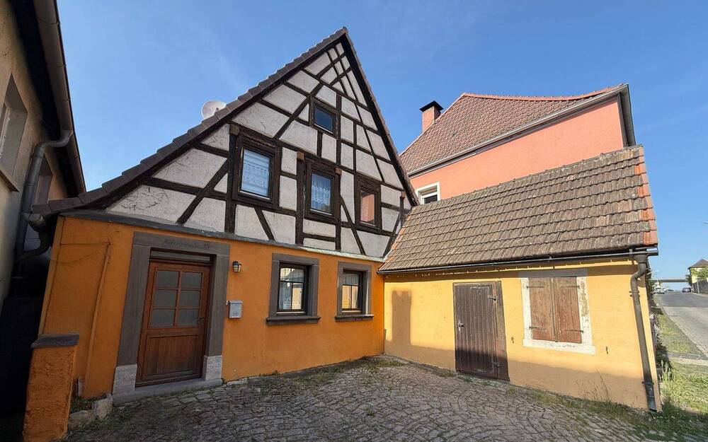 Thumbnail-Schönes Historisches Landhaus mit großzügigem Grundstück