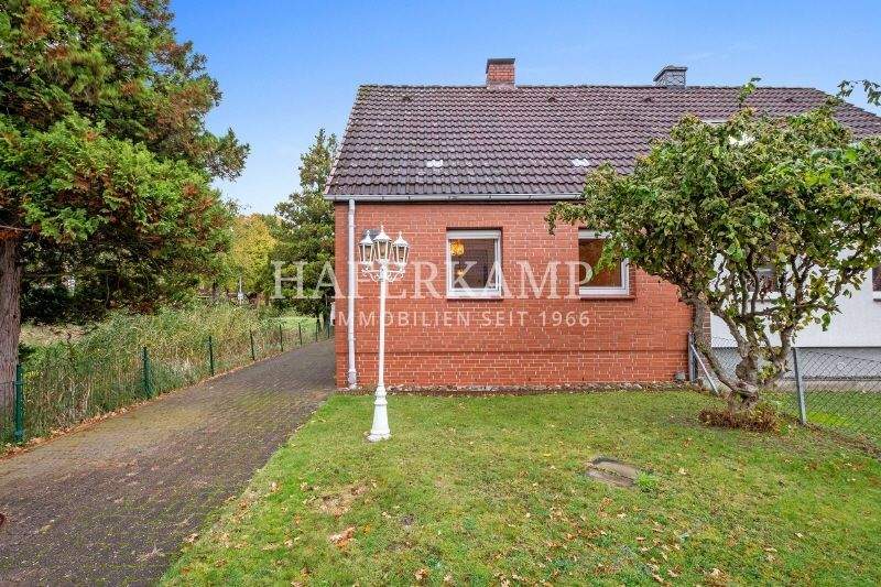 Thumbnail-Charmante Doppelhaushälfte mit großem Grundstück in Hamburg-Wilhelmsburg