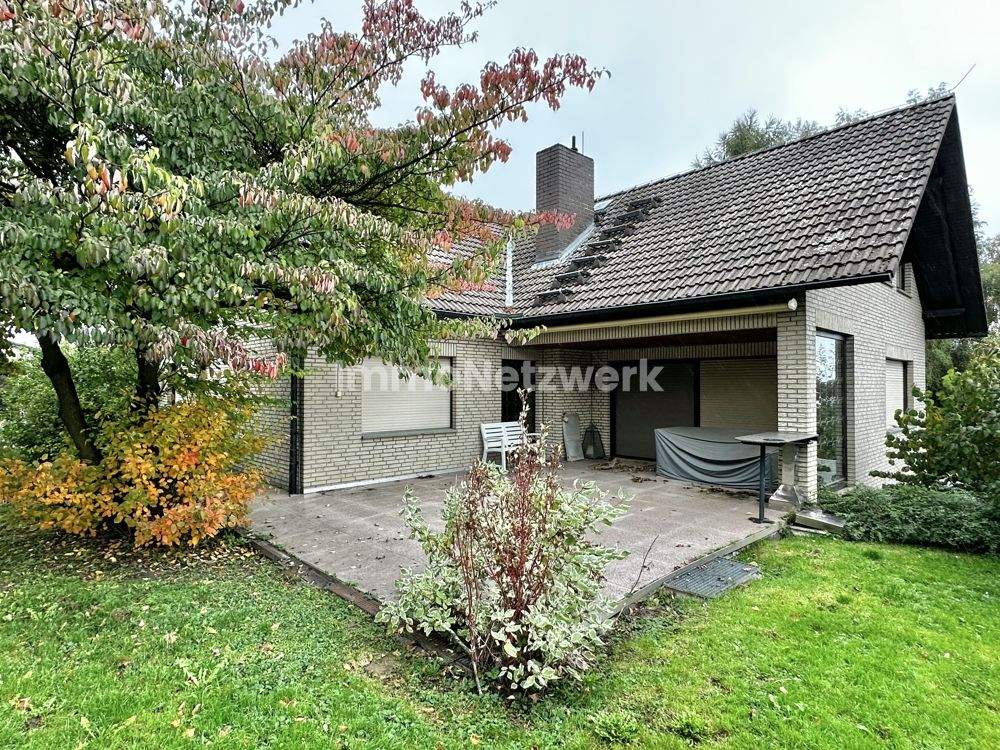 Thumbnail-Großzügiges Einfamilienhaus mit Einliegerwohnung und großem Grundstück