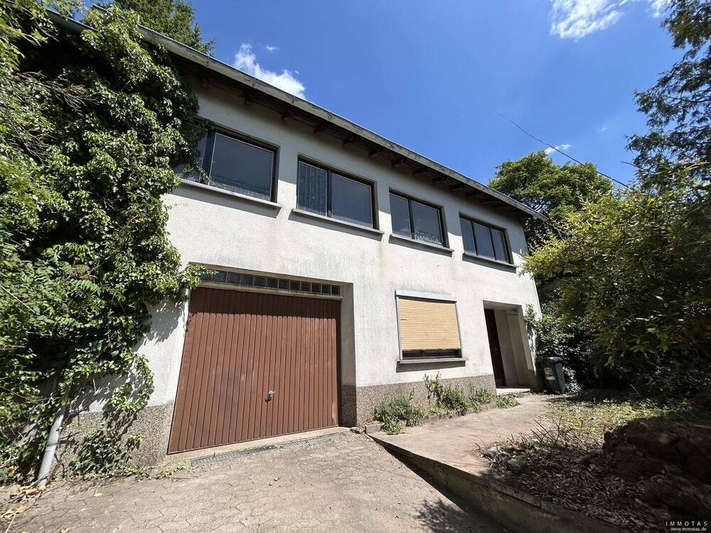 Thumbnail-BIETERVERFAHREN - PROVISIONSFREI für Käufer - EFH auf großem Grundstück - sanierungsbedürftig