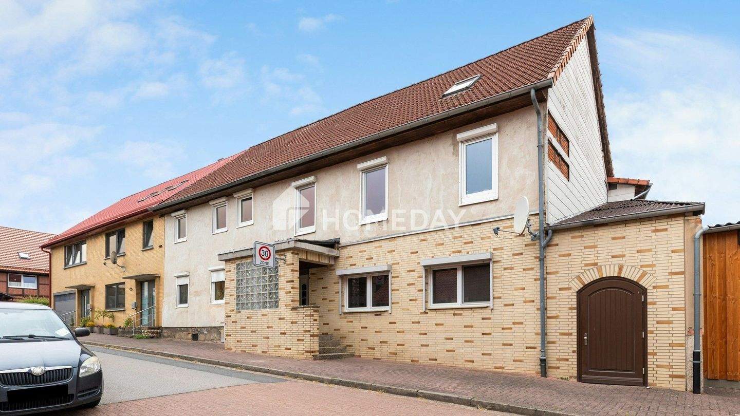 Thumbnail-Mehrfamilienhaus mit 4 Wohneinheiten auf rund 350 Quadratmetern Wohnfläche