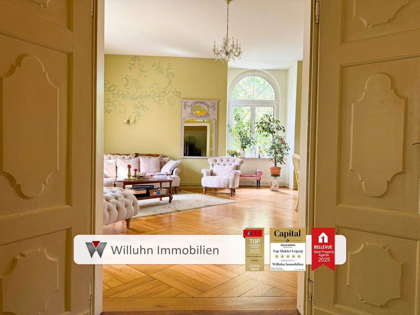 Thumbnail-Ein stilvolles Mehrfamilienhaus, das Raum für echtes Mehrgenerationenleben schafft