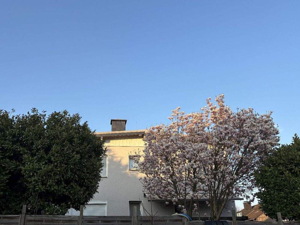 Thumbnail-Metzkausen: 4-Parteien-Haus mit großer Eigentümerwohnung und Garten !