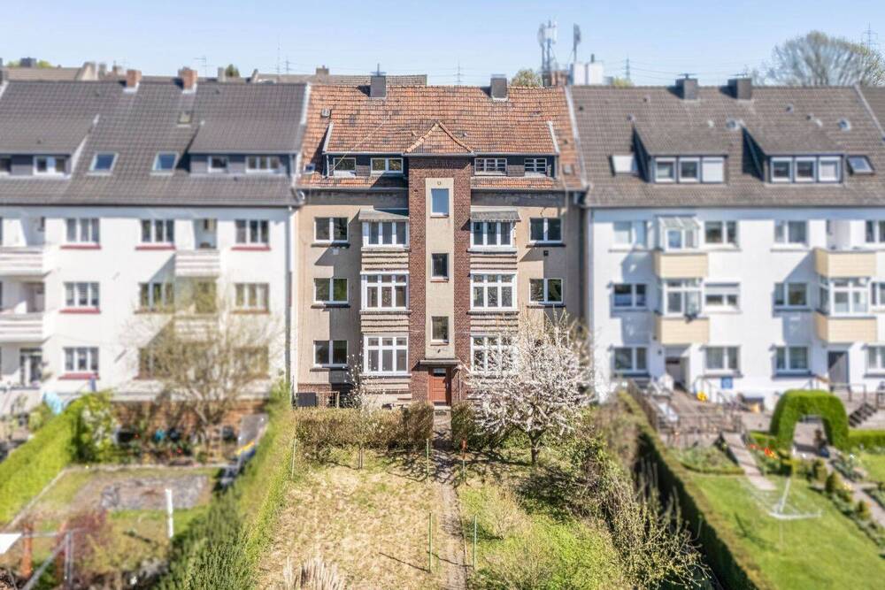 Thumbnail-Leerstehendes Mehrfamilienhaus mit enormem Entwicklungspotenzial!