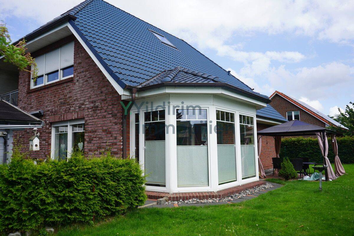 Thumbnail-Großzügiges Einfamilienhaus in Cuxhaven-Groden - 7 Zimmer, schöner Garten & Doppelgarage