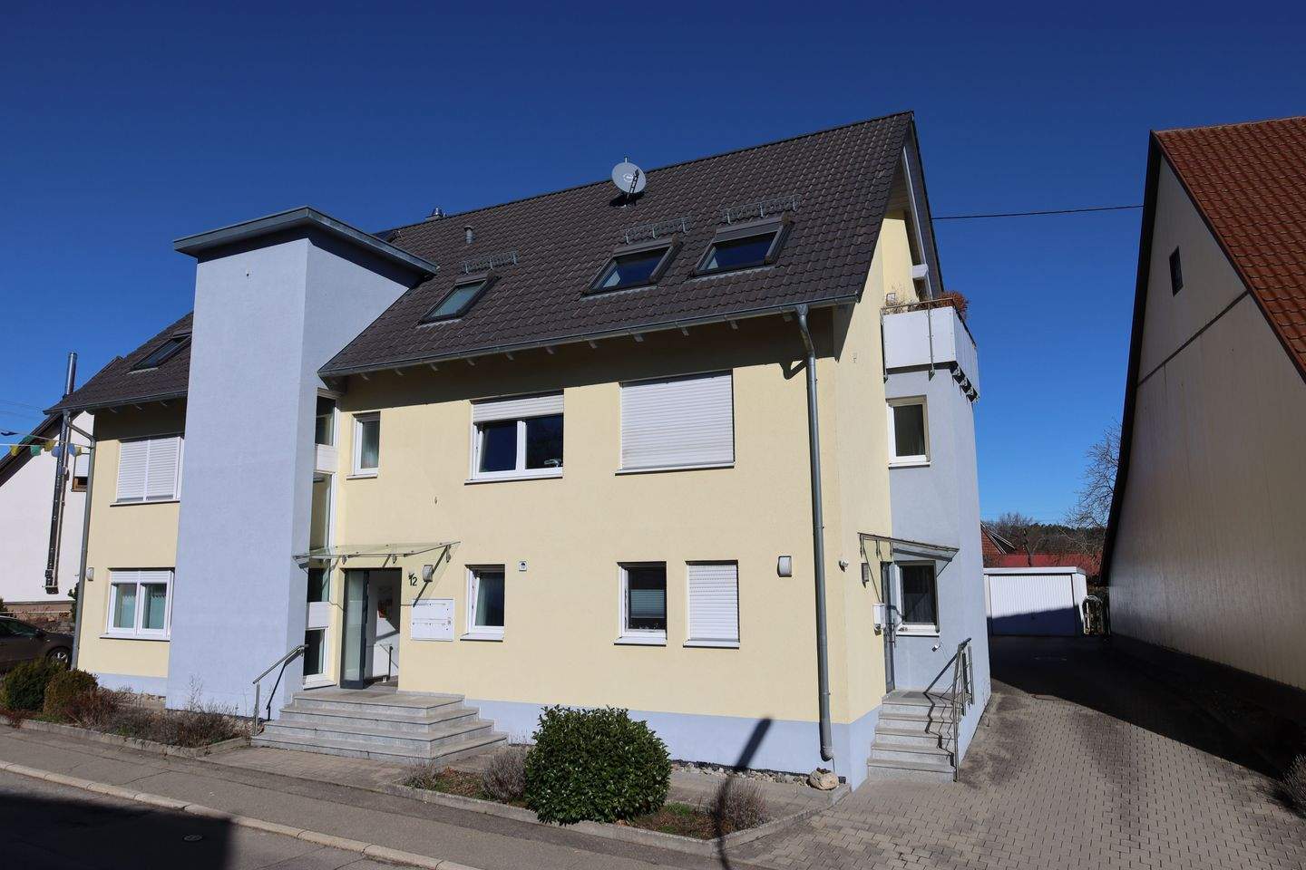 Thumbnail-EINFACH SCHÖN: Vermietete 2,5-Zi.-Whg. Erzingen