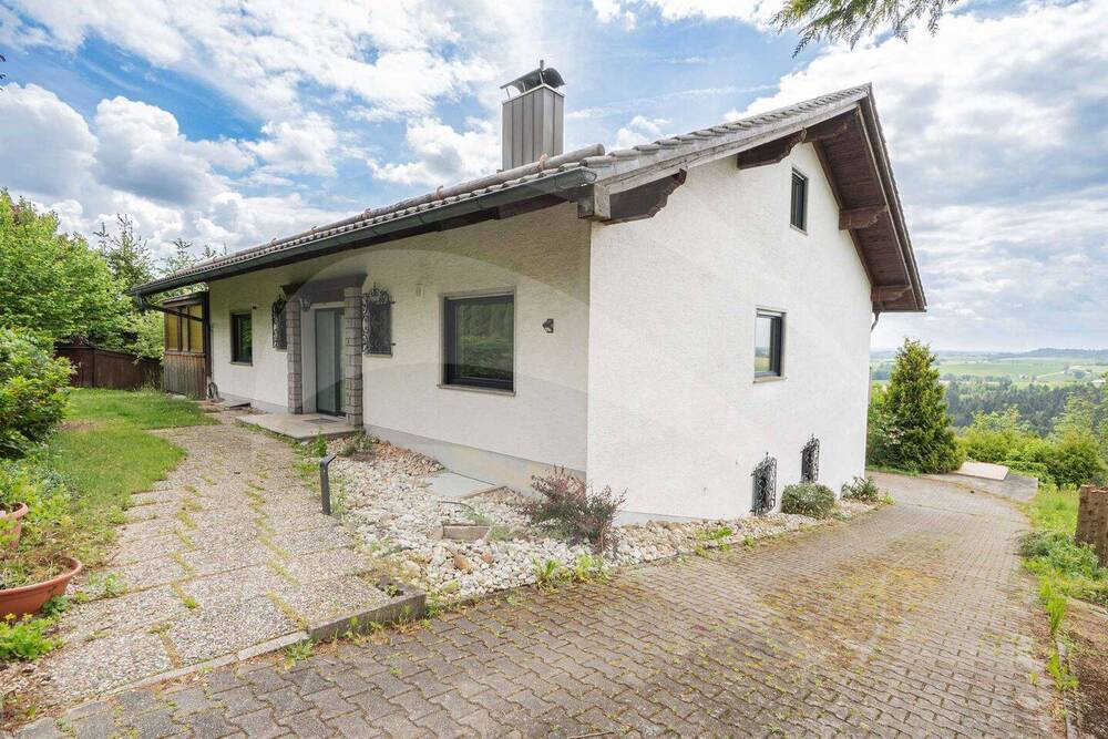 Thumbnail-Frisch renoviertes Ein- bis Zweifamilienhaus mit Weitblick