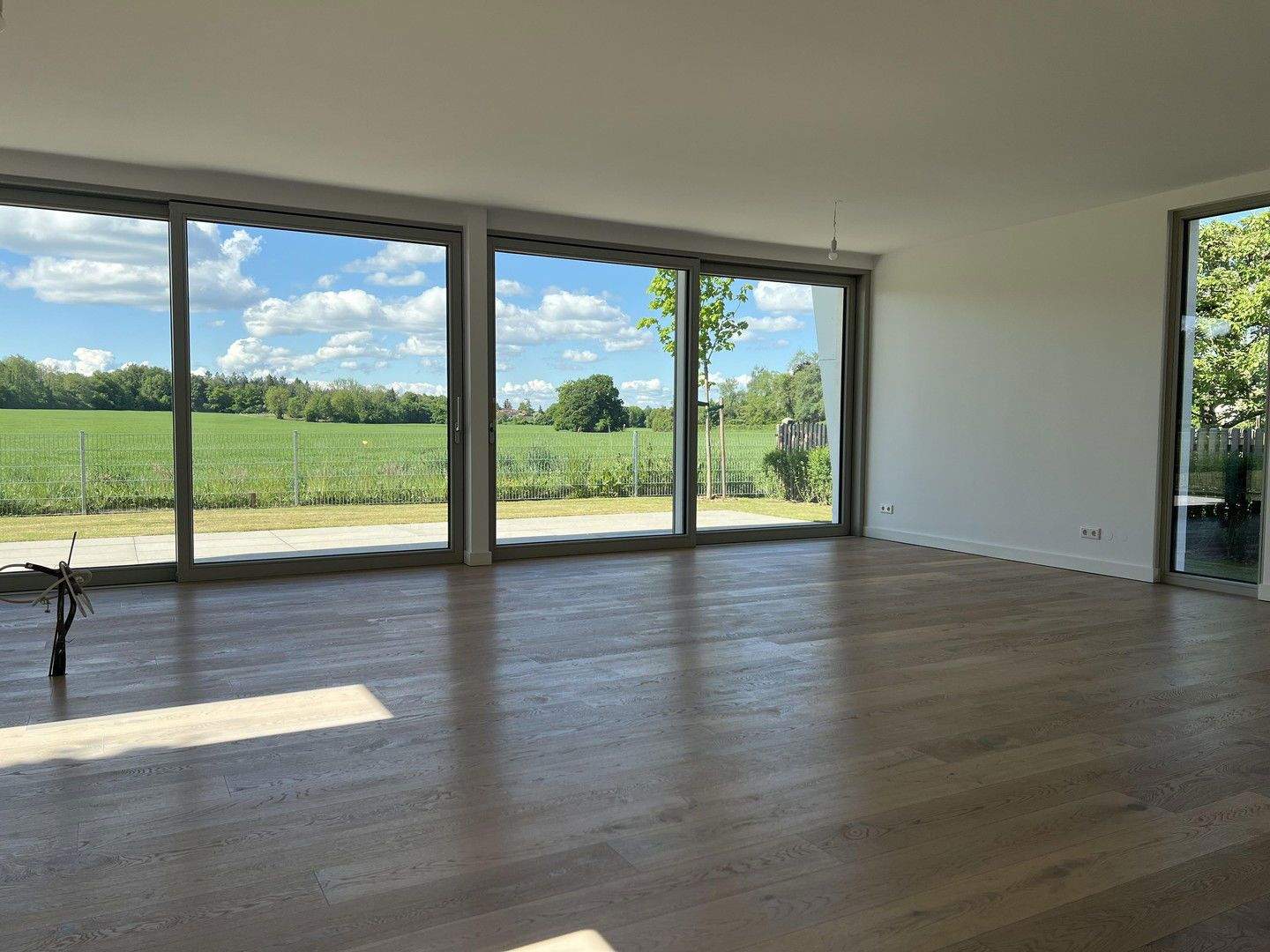 Thumbnail-Neubau Einfamilienhaus mit Tiefgarage und Traumblick im Würmtal