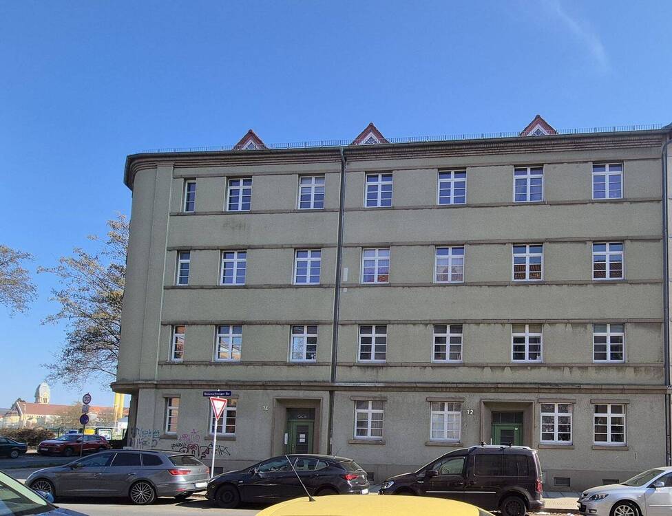 Thumbnail-+++ Sanierungsobjekt mit Potenzial: WG-geeignete 3-Raum-Wohnung mit Balkon in Dresden-Pieschen +++