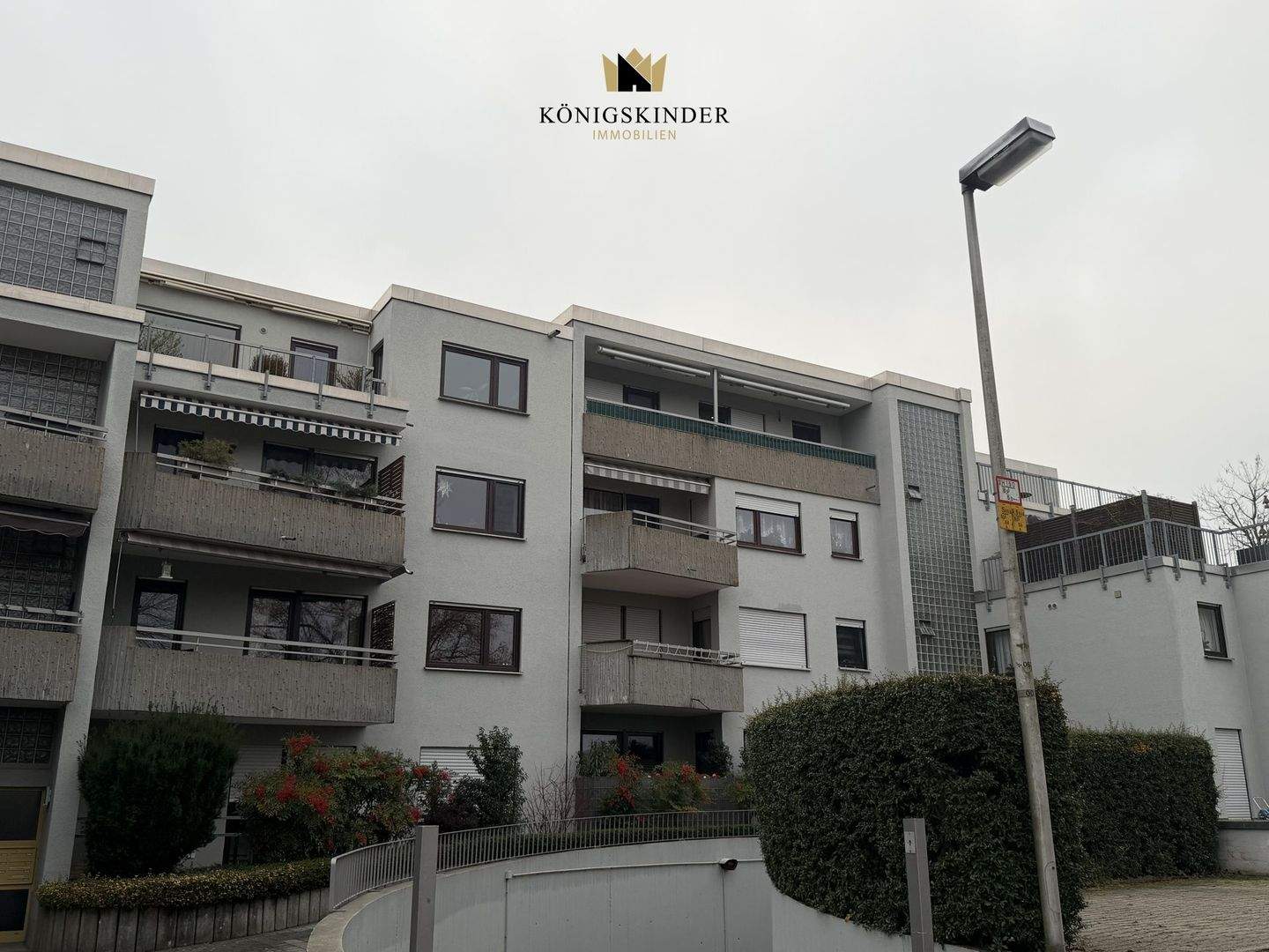 Thumbnail-Mondän mit zwei Balkonen und Waldblick