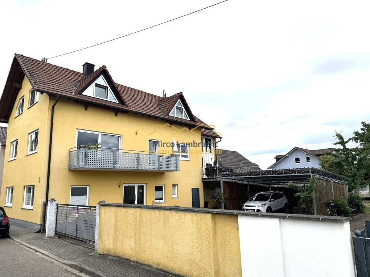 Thumbnail-Zweifamilienhaus in Neuenburg, im charmanten Ortsteil Grißheim, inkl. Bauplatz.