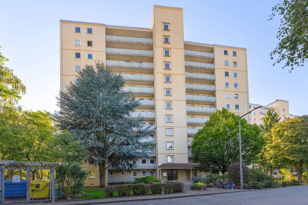 Thumbnail-Großzügige 3-Zi-Wohnung mit Balkon und Stellplatz in Fürth (Hardhöhe)