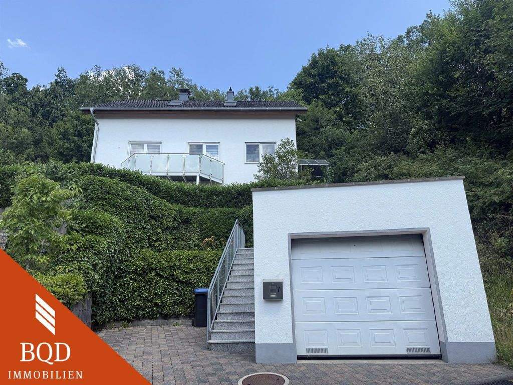 Thumbnail-Garantierter Burgblick über den Dächern - Ihr Traumhaus in Nassau